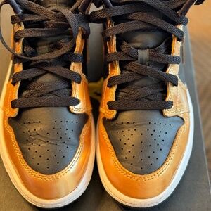 Jordan 1 Mid SE (PS)